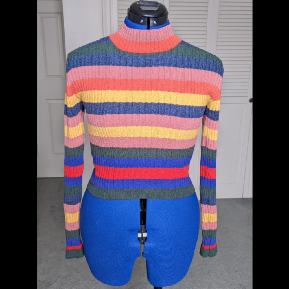 Striped crop top sweater 🌈